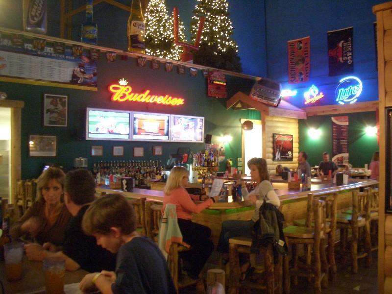 Grand Bear Resort At Starved Rock Utica ร้านอาหาร รูปภาพ